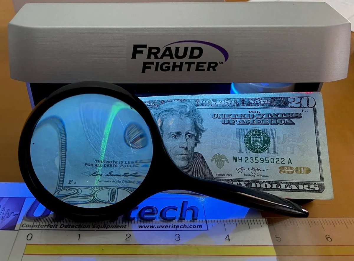 ULED2000 with $20 Bill